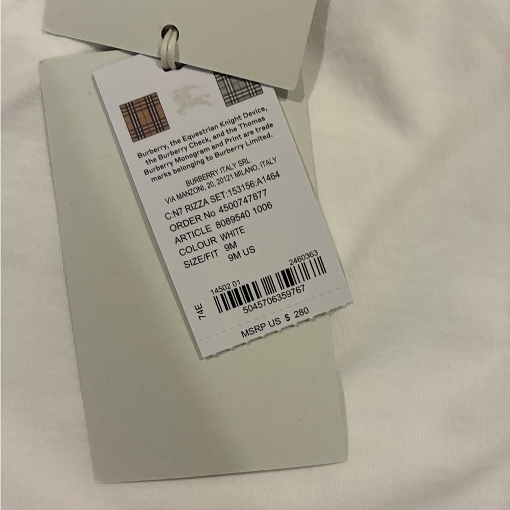 NWT- Burberry Bodysuit & Check Bandana Bib Set - Picture 14 of 15